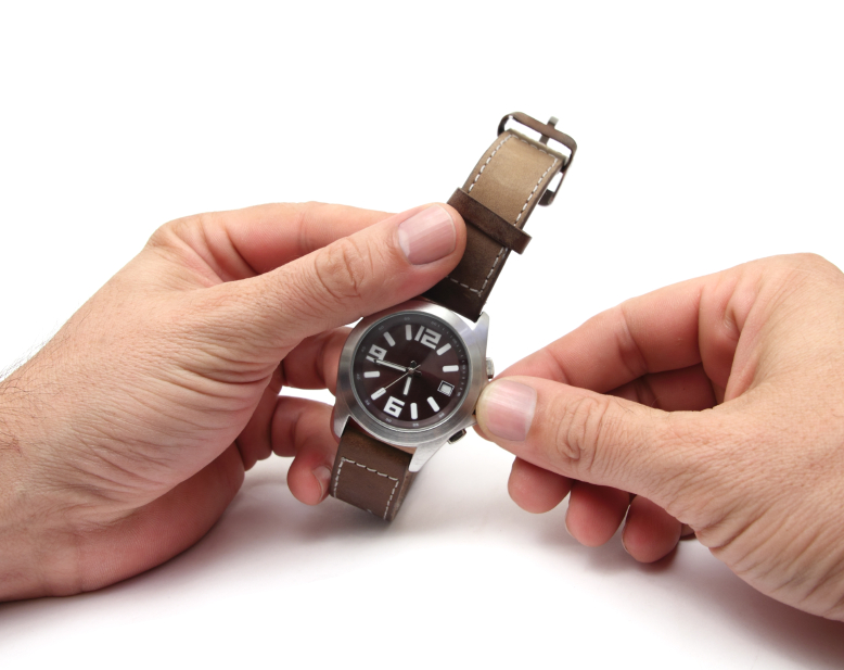 Armbanduhr-Zeiteinstellen-iStock-alblec