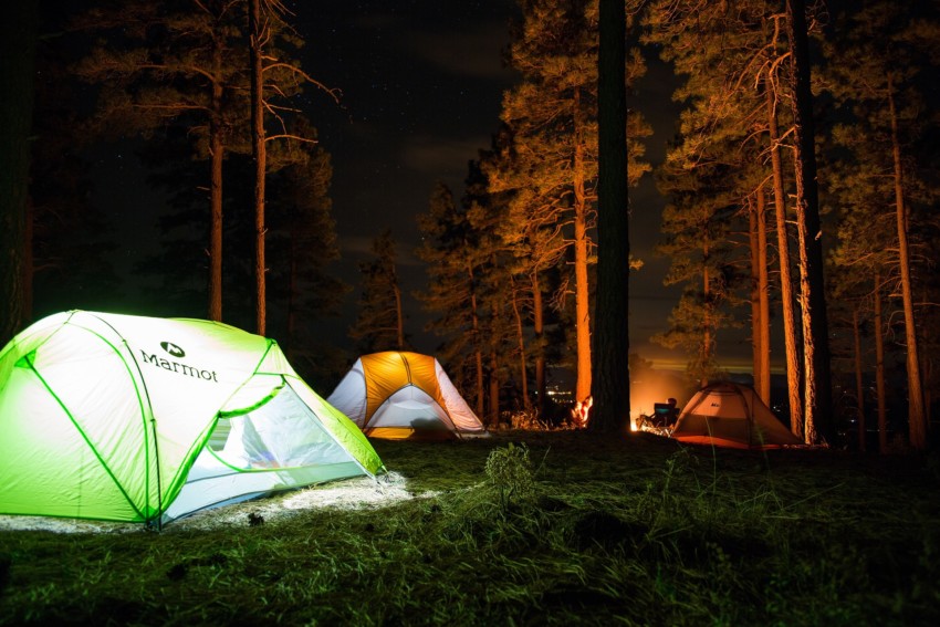 Camping Strom: Die richtige Energieversorgung beim Camping – akku